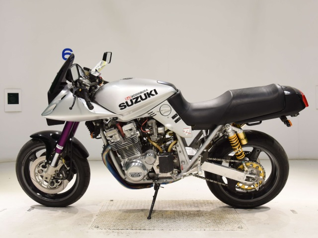 Suzuki GSX1100S KATANA