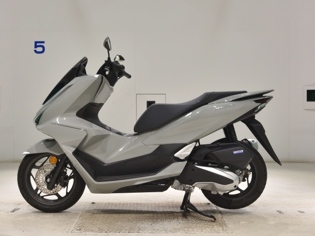 Honda PCX125-4