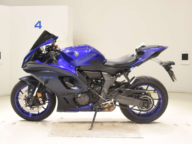 Yamaha YZF-R7-2