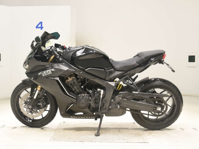 Honda CBR650R