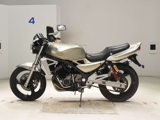 Kawasaki BALIUS250-2