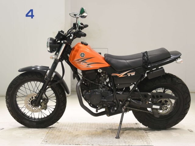 Yamaha TW225