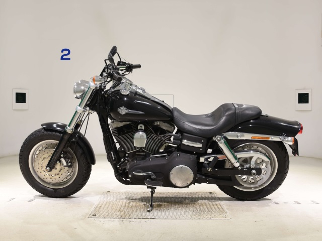 Harley-Davidson Dyna Fat Bob FXDF1580