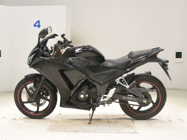 Honda CBR250R ABS