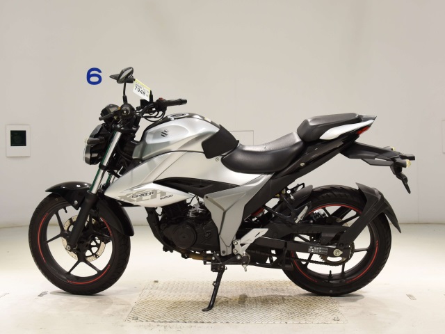 Suzuki GIXXER-150
