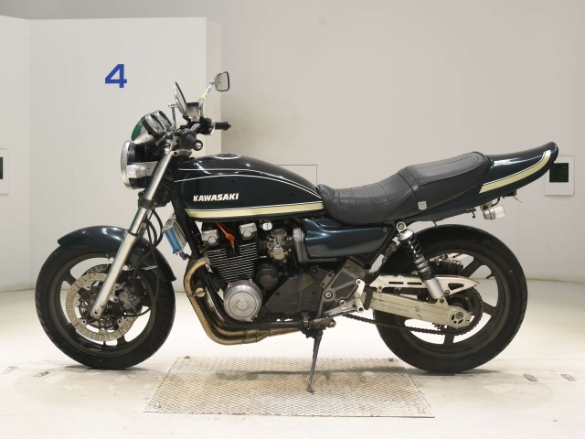 Kawasaki ZEPHYR400K