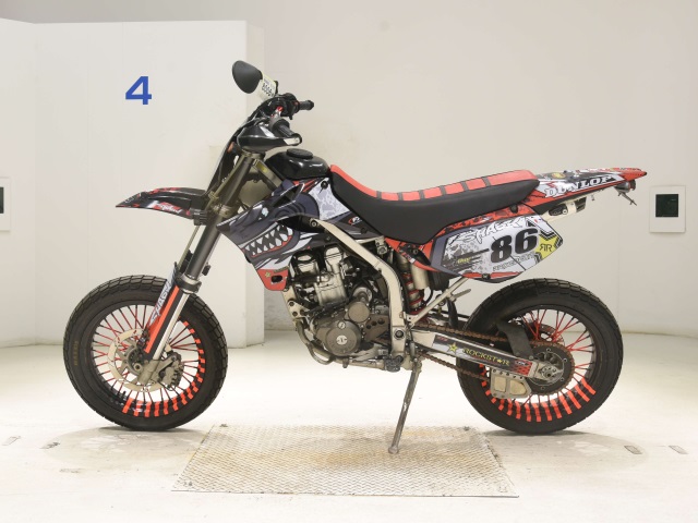 Kawasaki D-TRACKER