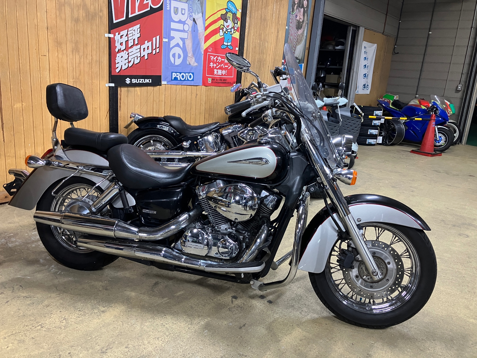 Honda SHADOW750