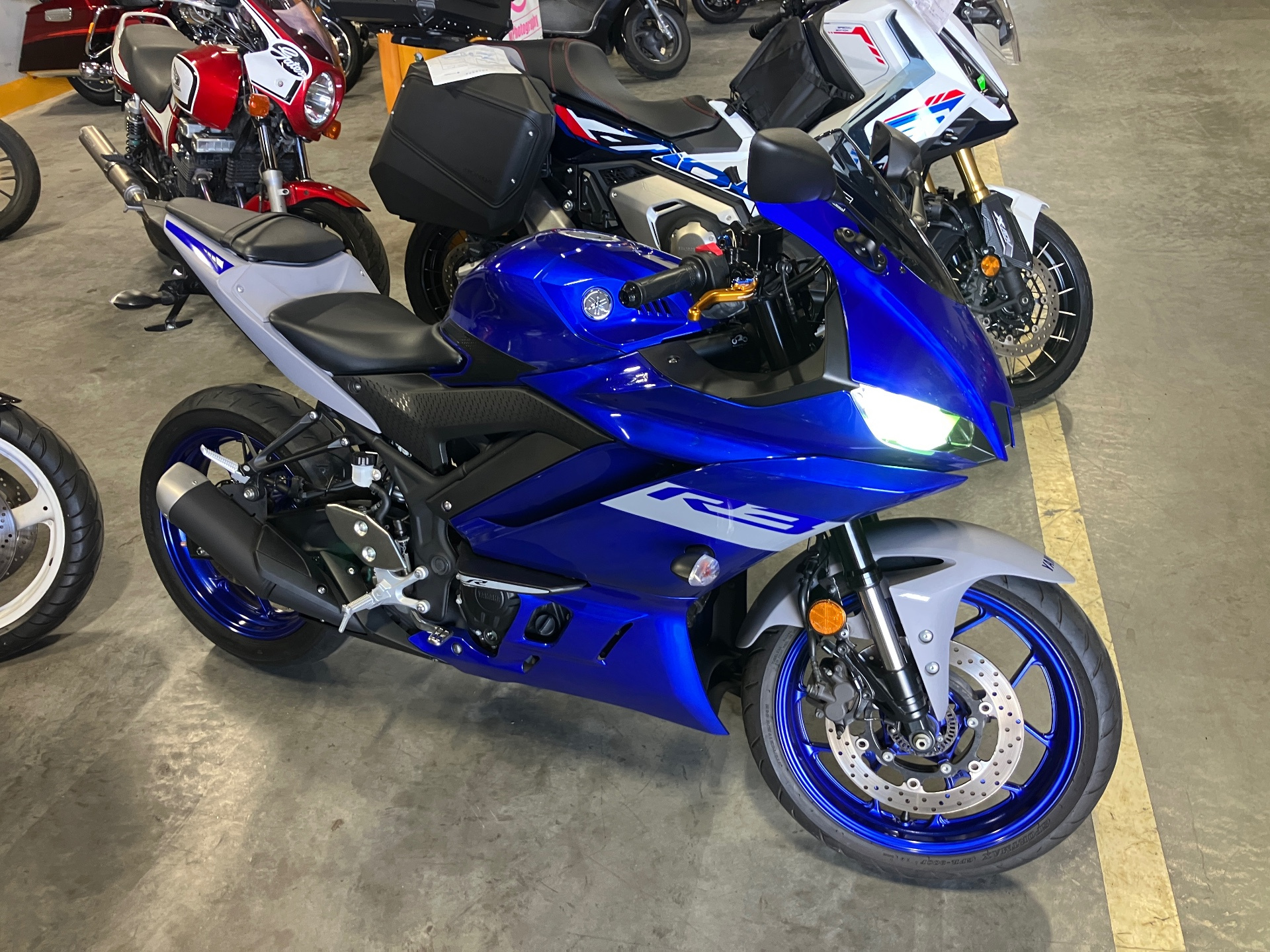 Yamaha YZF-R3 ABS