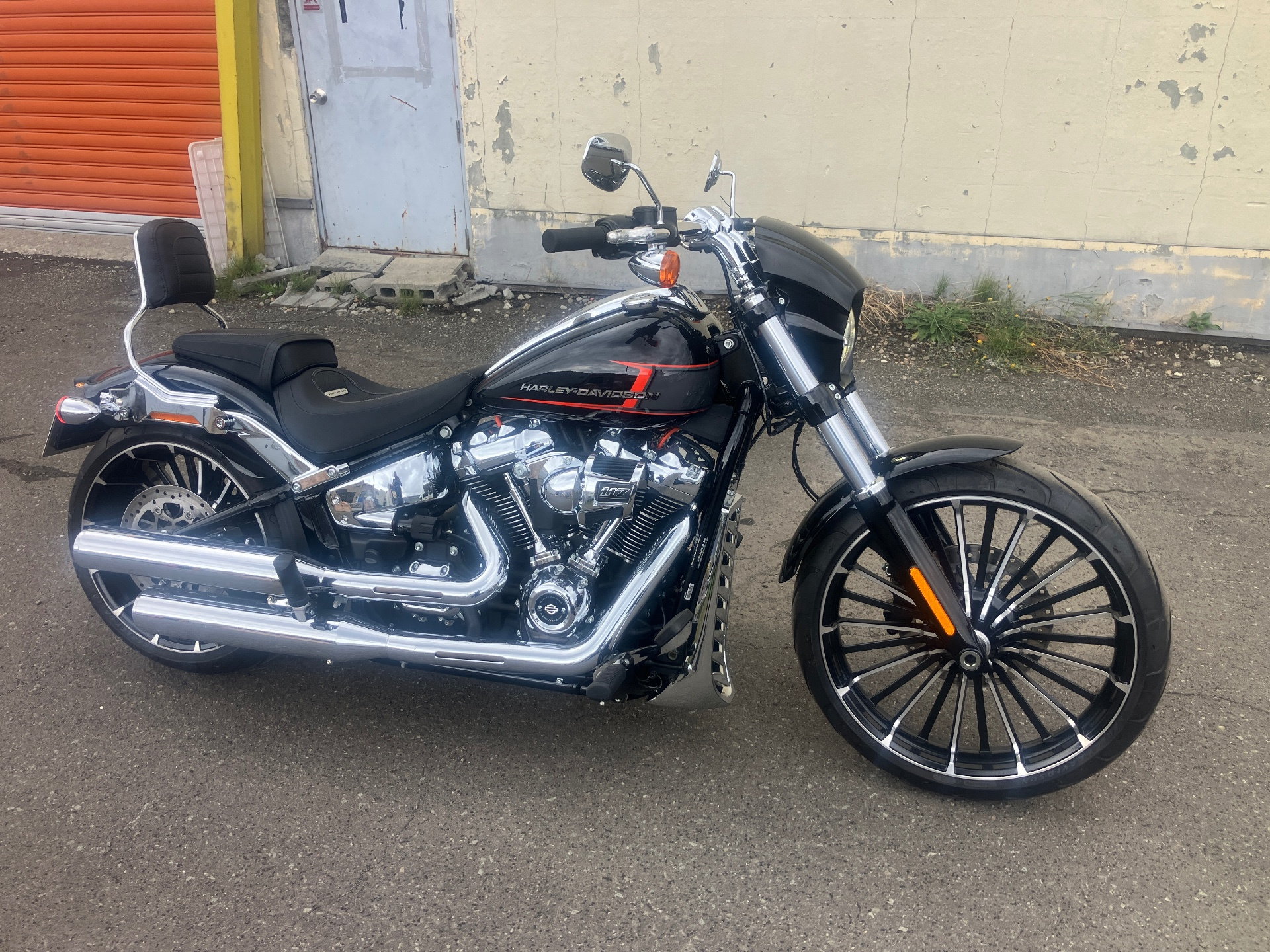 Harley-Davidson Breakout FXBR