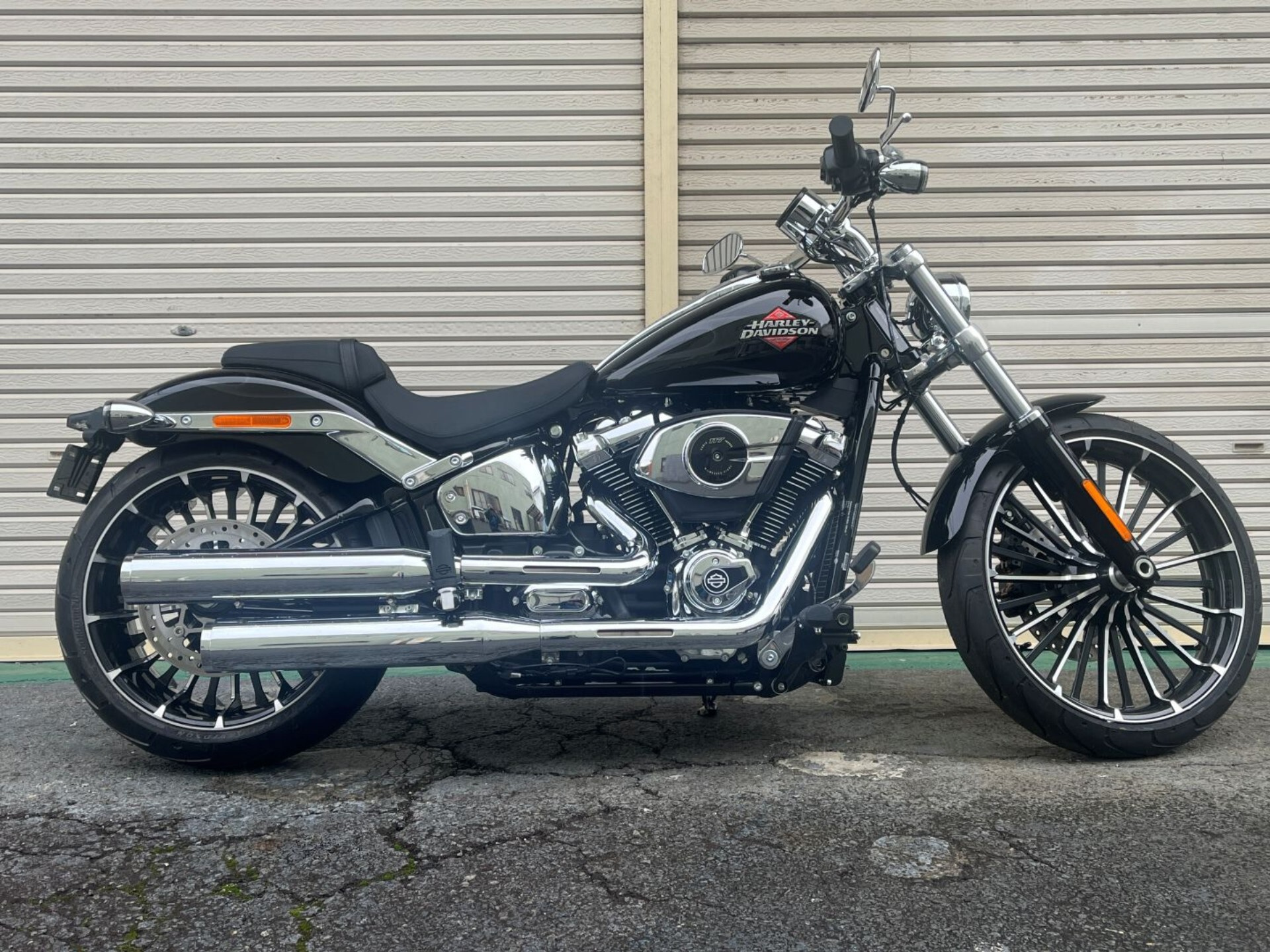 Harley-Davidson Breakout FXBR