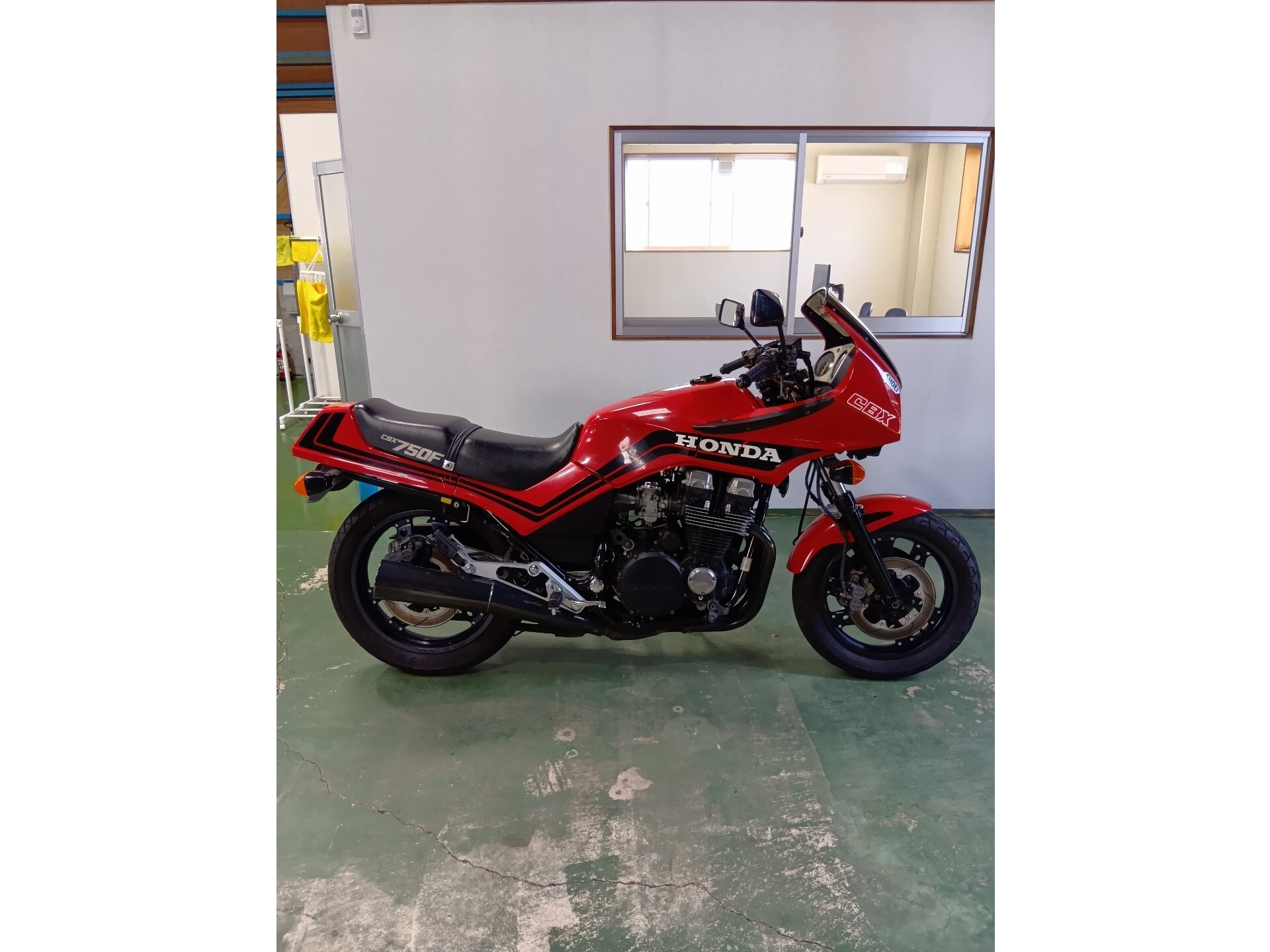 Honda CBX750