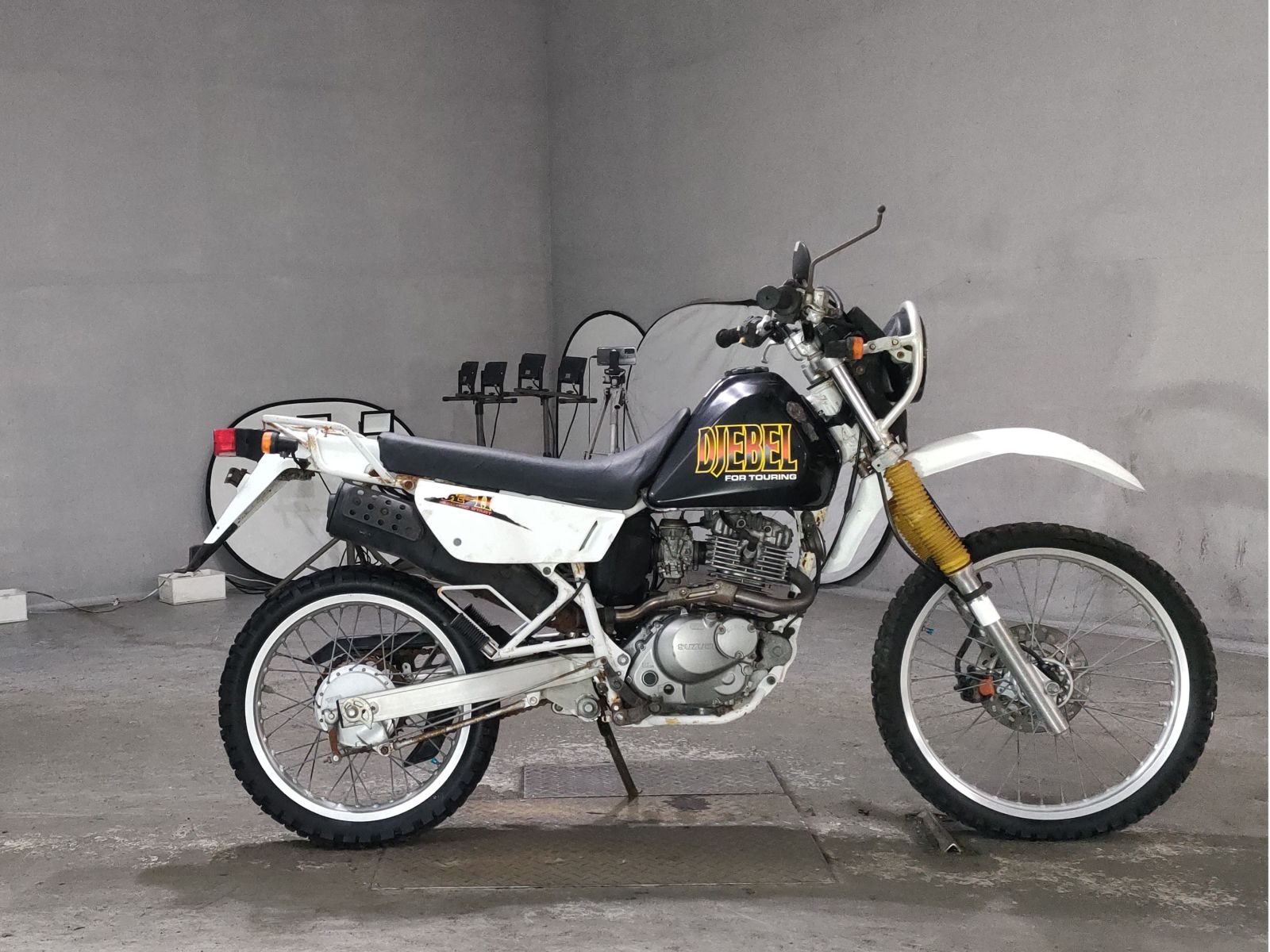Suzuki DJEBEL200