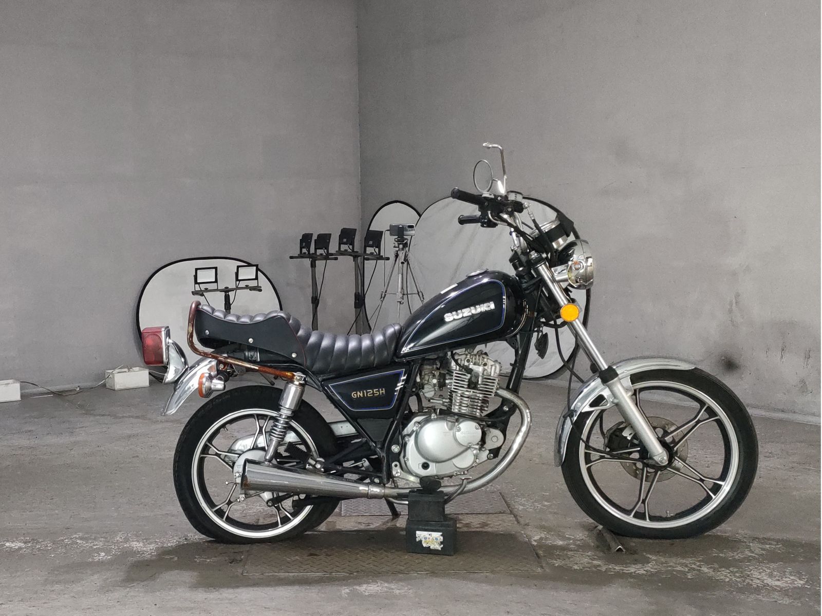Suzuki GN125H