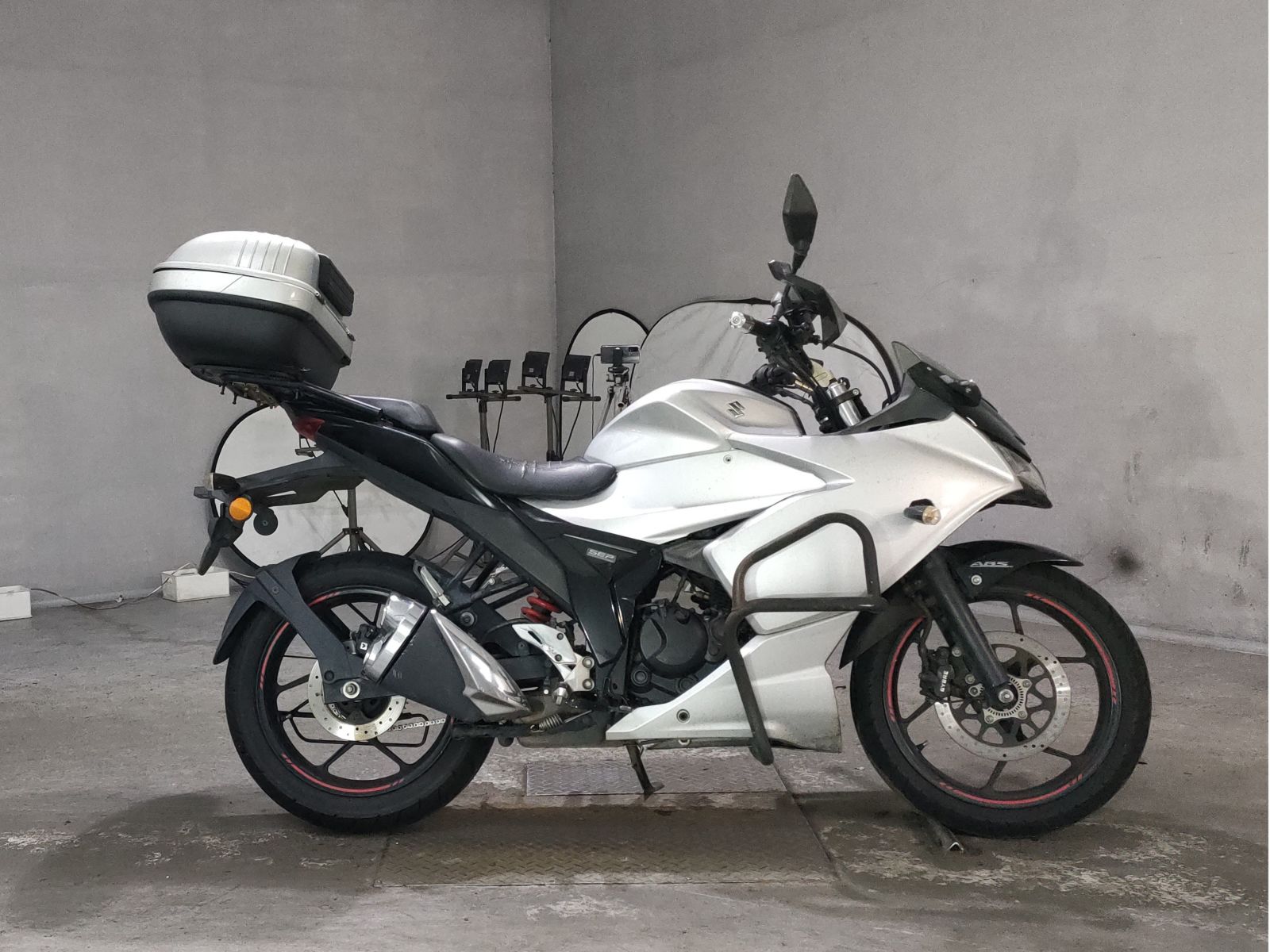 Suzuki GIXXER-SF150