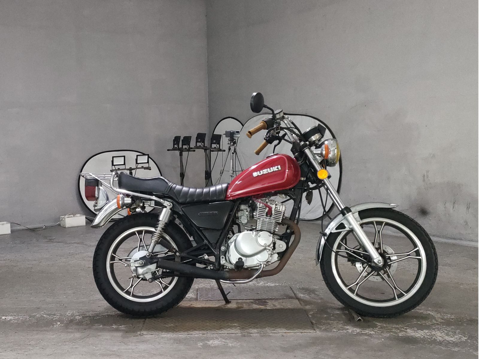 Suzuki GN125H