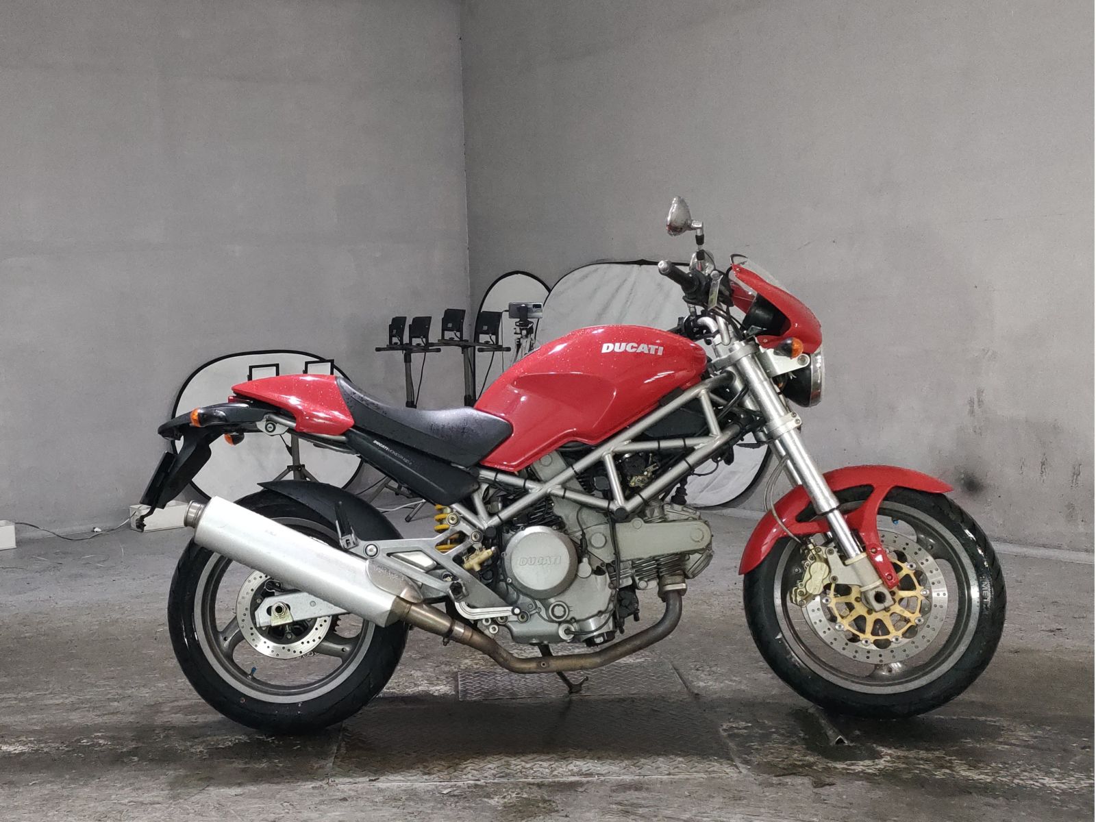 Ducati MONSTER 400