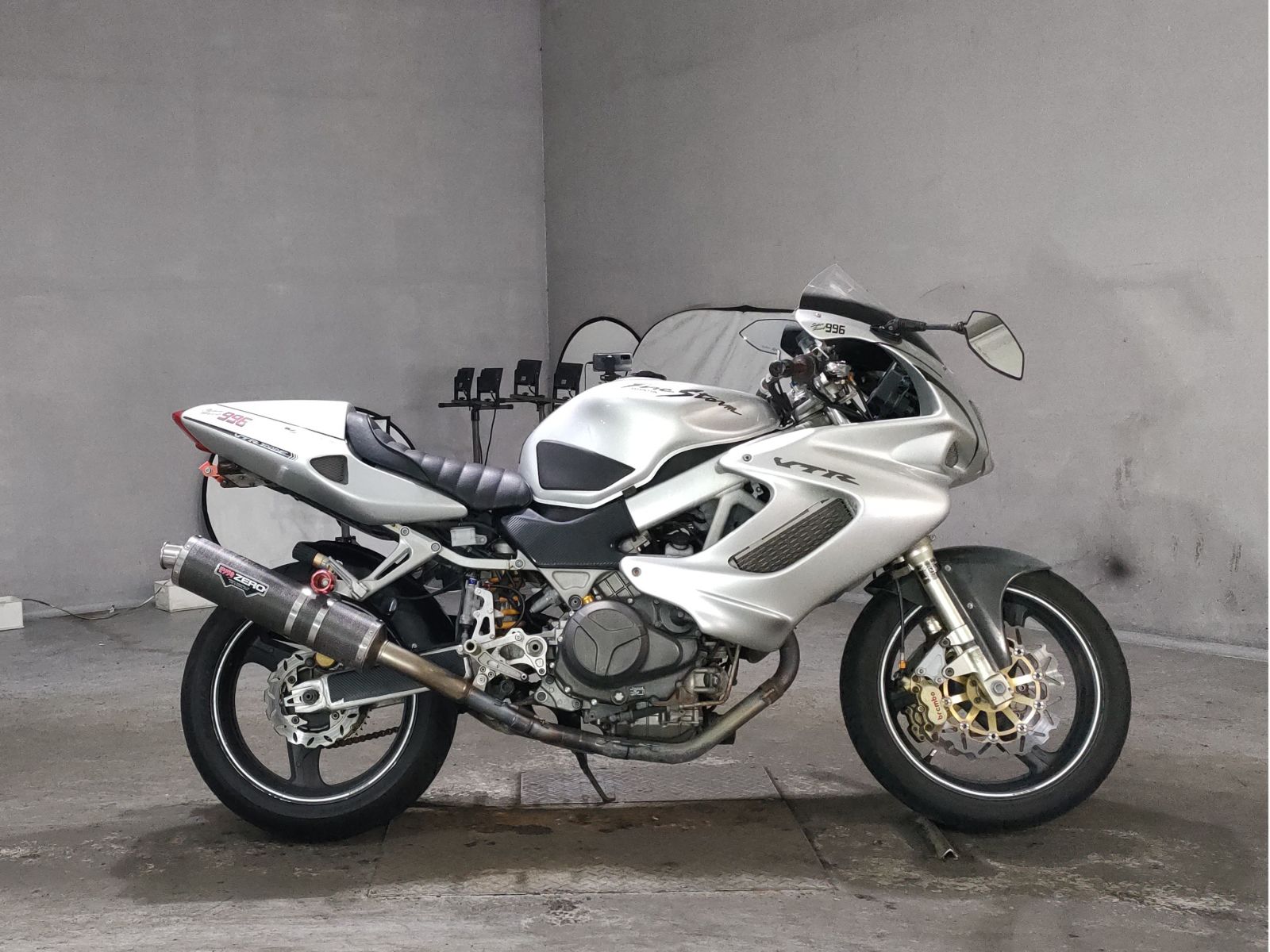 Honda VTR1000F