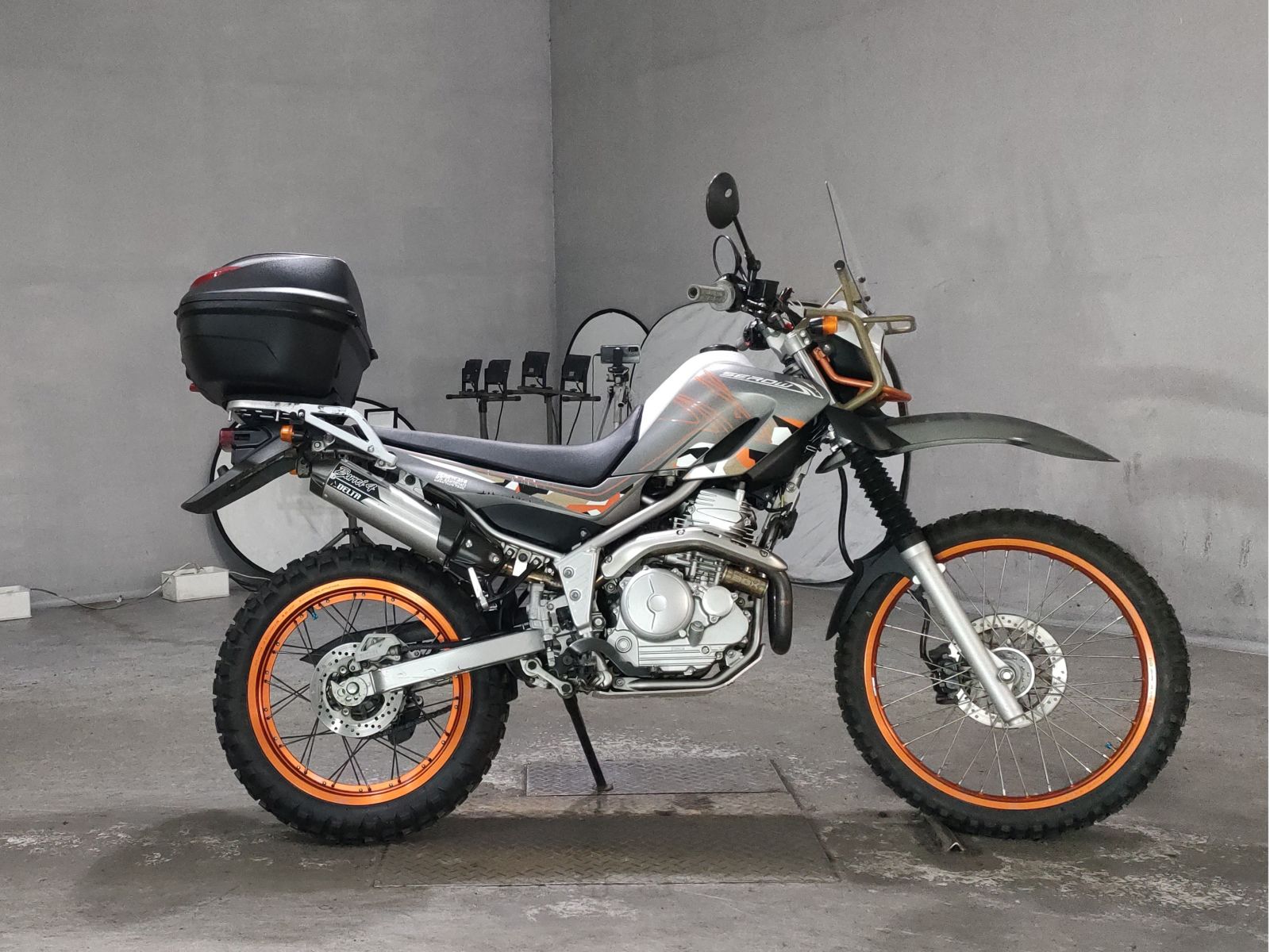 Yamaha SEROW 250