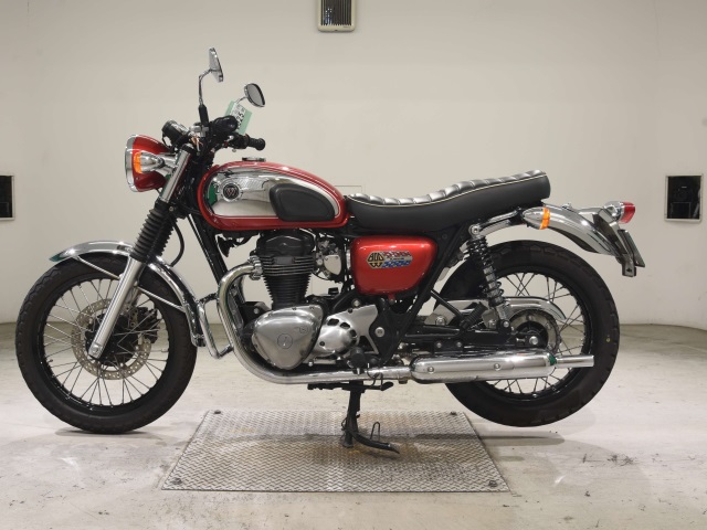 Kawasaki W800