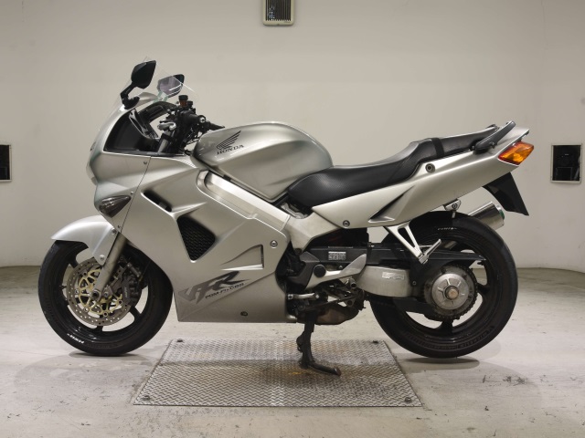 Honda VFR800