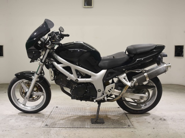 Suzuki SV400