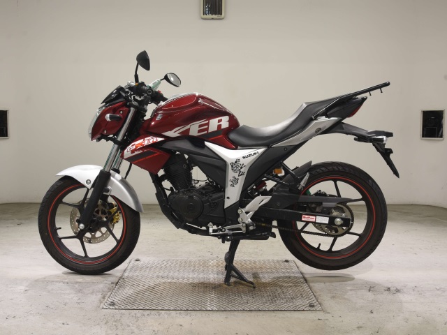Suzuki GIXXER-150