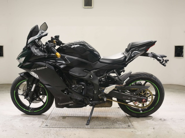 Kawasaki ZX-25R