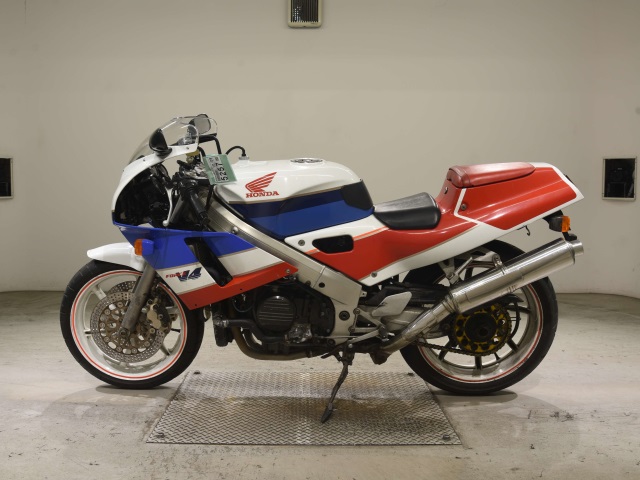 Honda VFR400R-2
