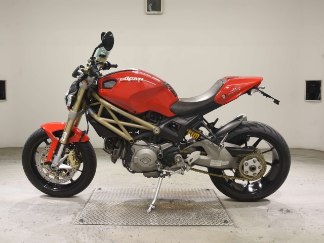 Ducati MONSTER 1100 EVO