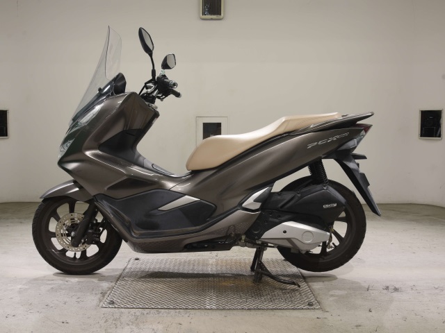 Honda PCX150-3