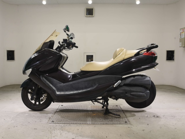 Yamaha MAJESTY 250-4