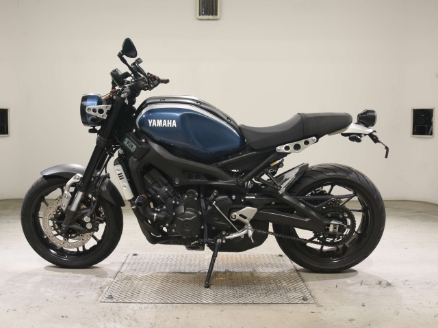 Yamaha XSR900