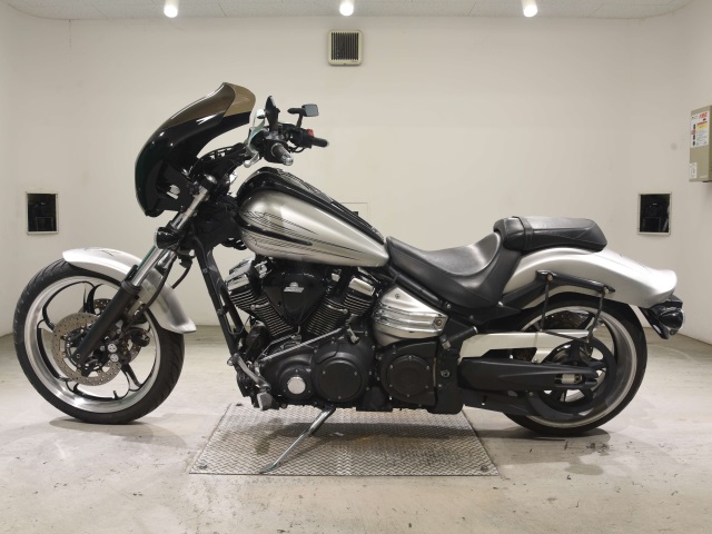 Yamaha XV1900 RAIDER