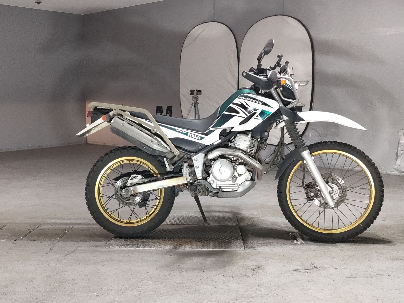 Yamaha SEROW 250