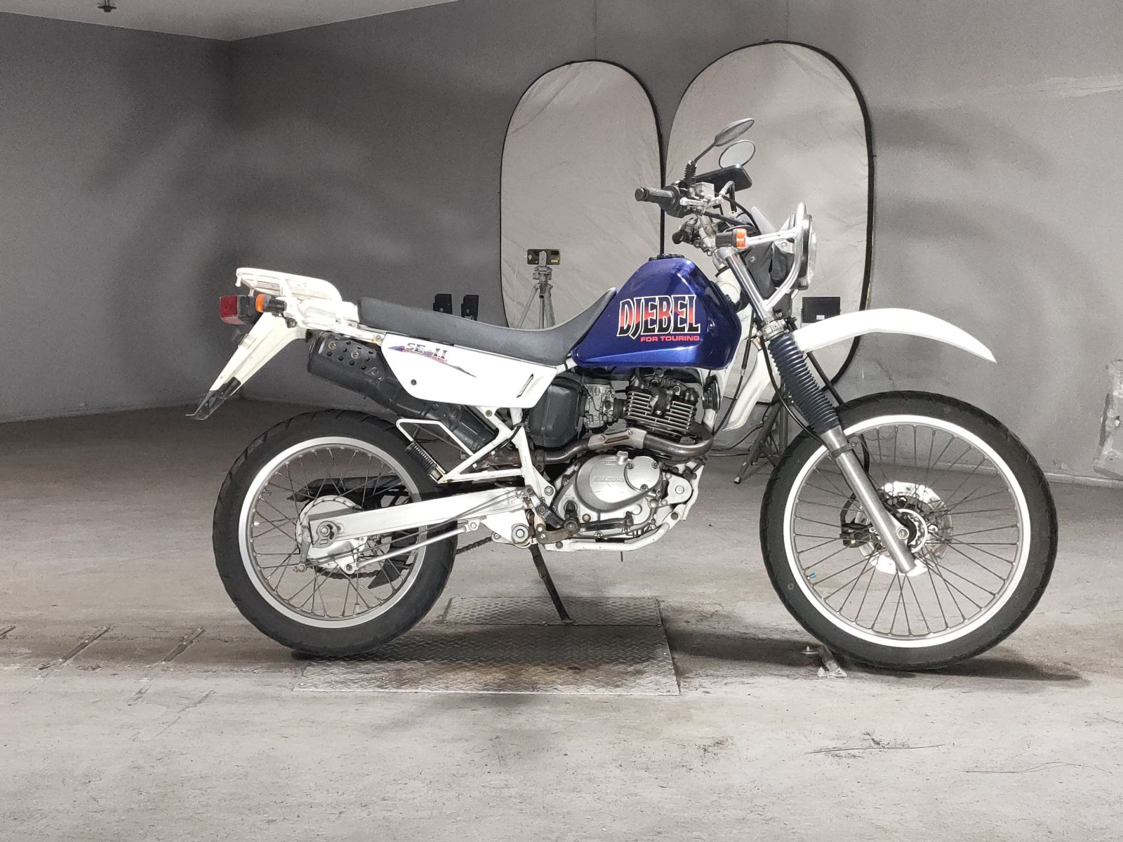 Suzuki DJEBEL200