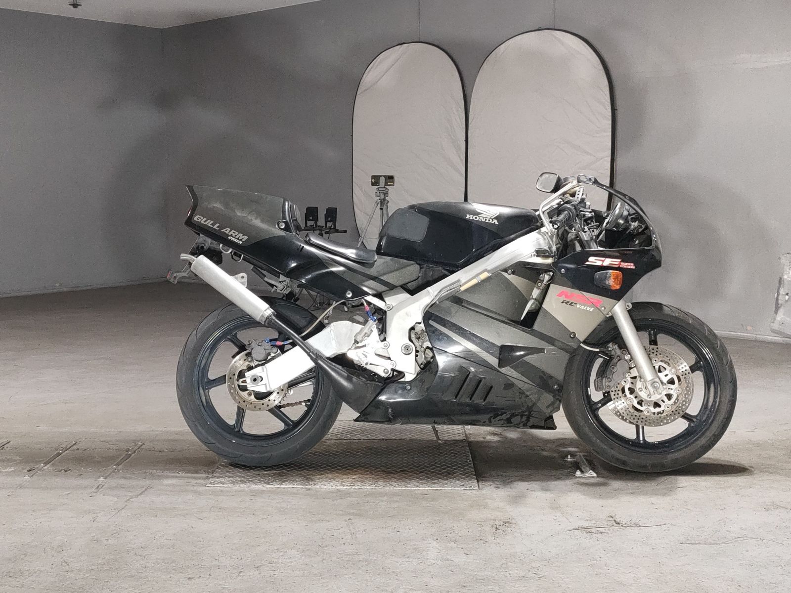 Honda NSR250R-1