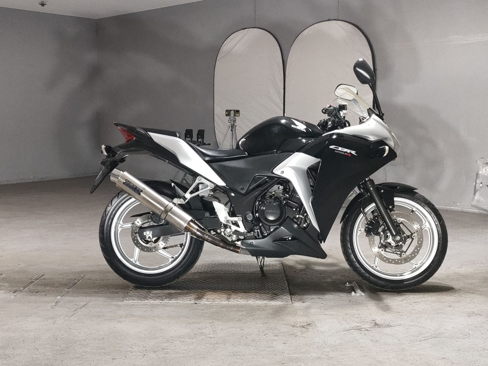 Honda CBR250R