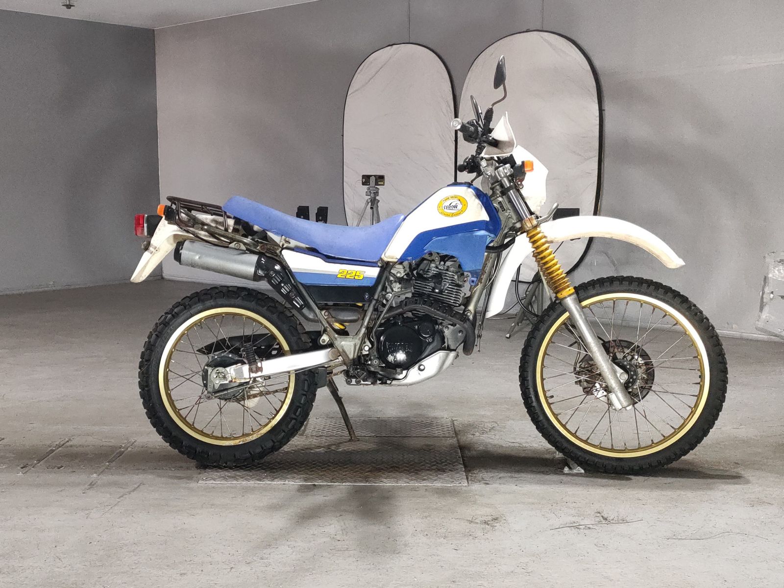 Yamaha SEROW 225