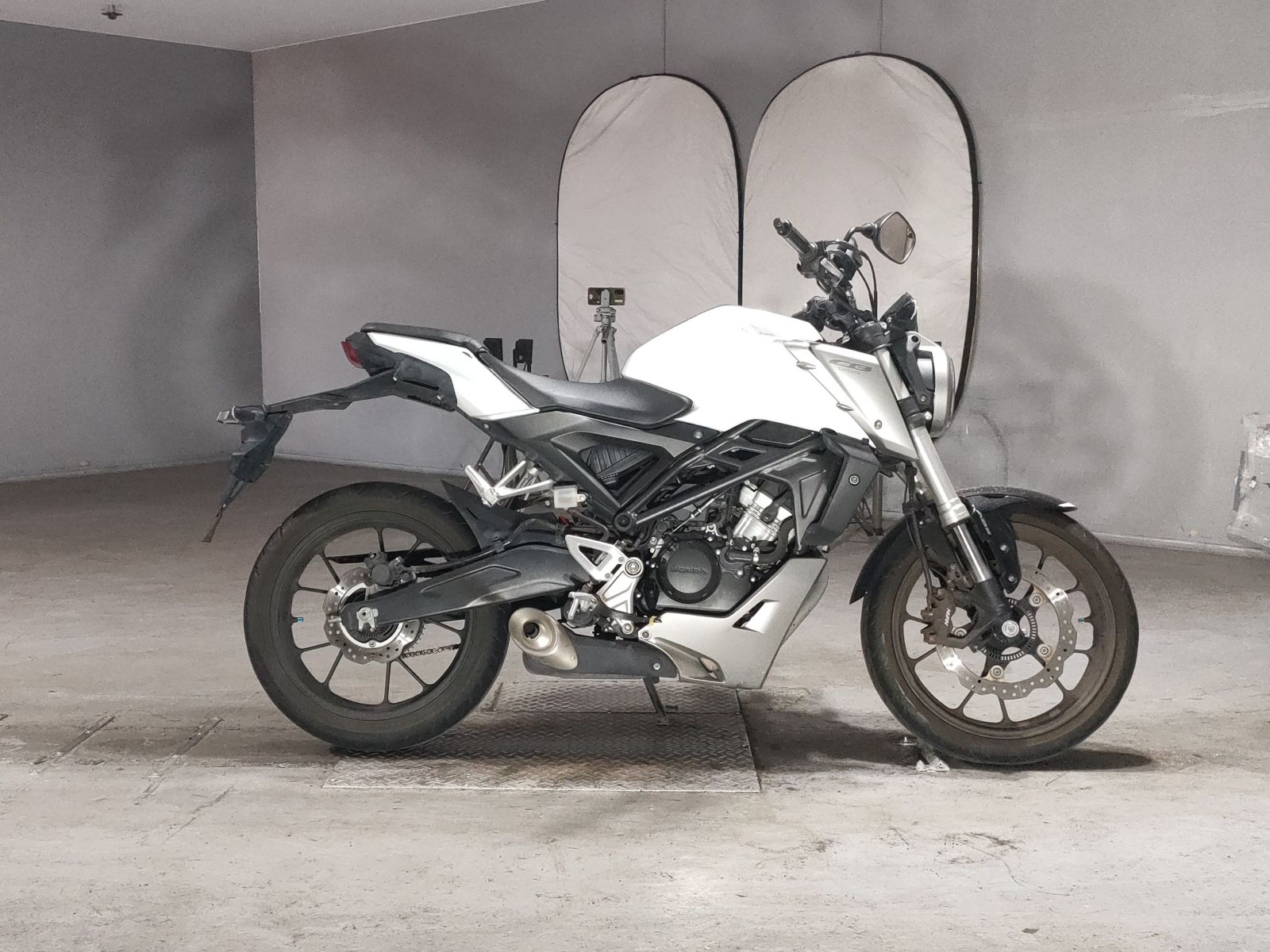 Honda CB125R