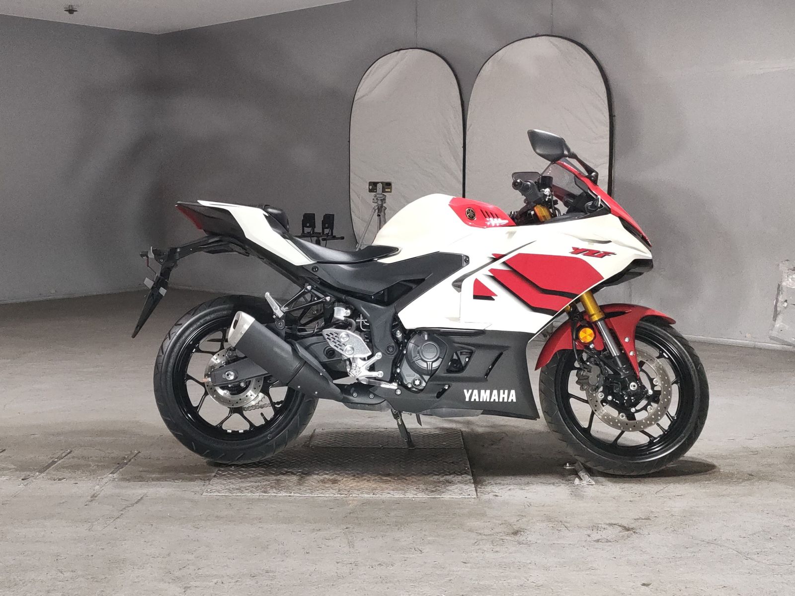 Yamaha YZF-R25