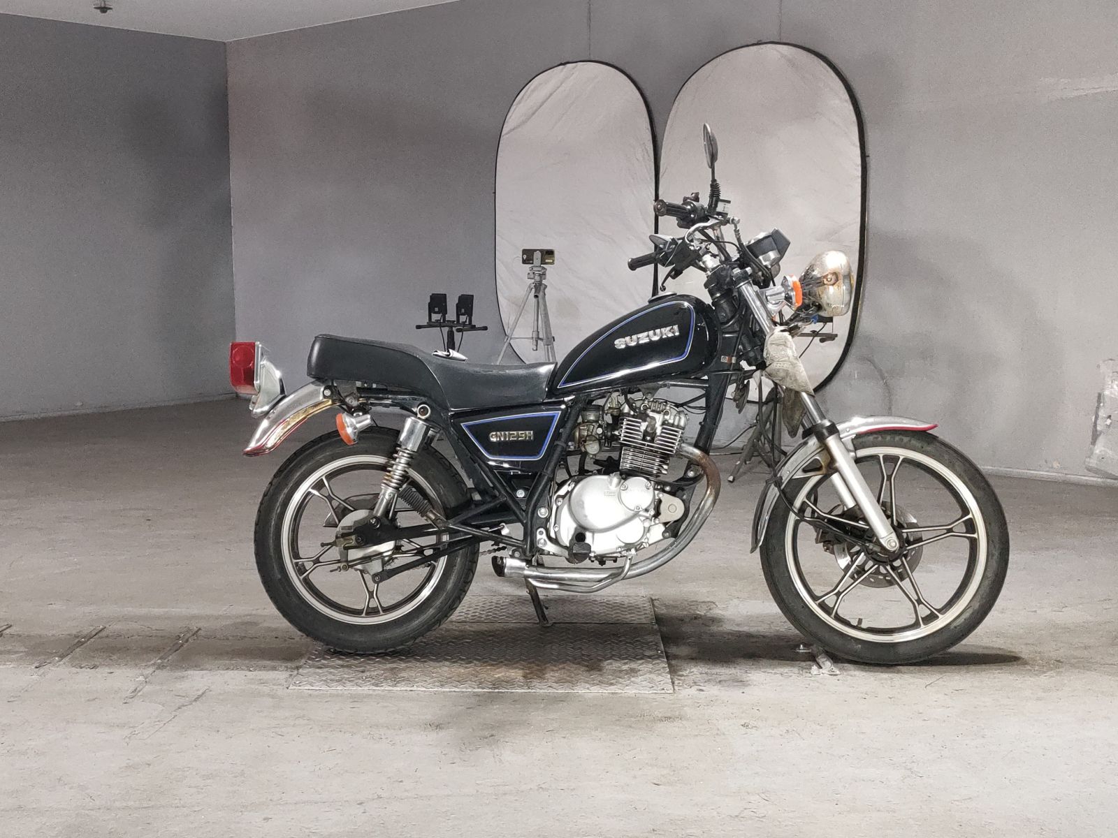 Suzuki GN125H