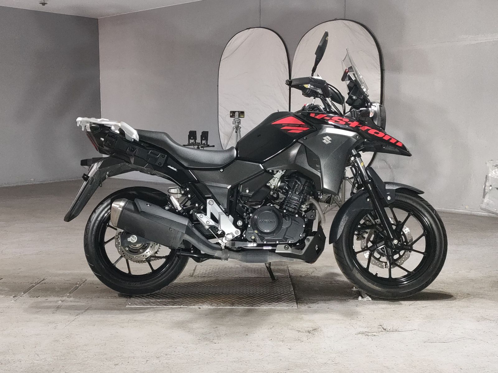 Suzuki V-STROM 250