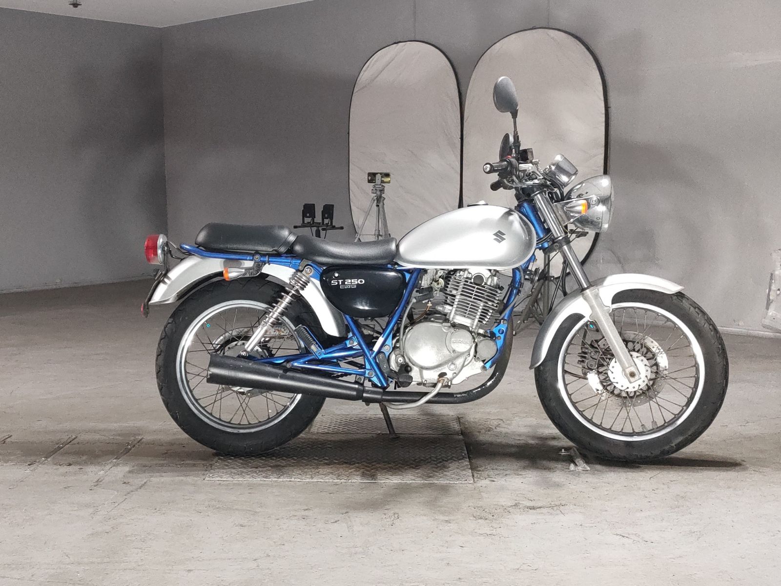 Suzuki ST250E