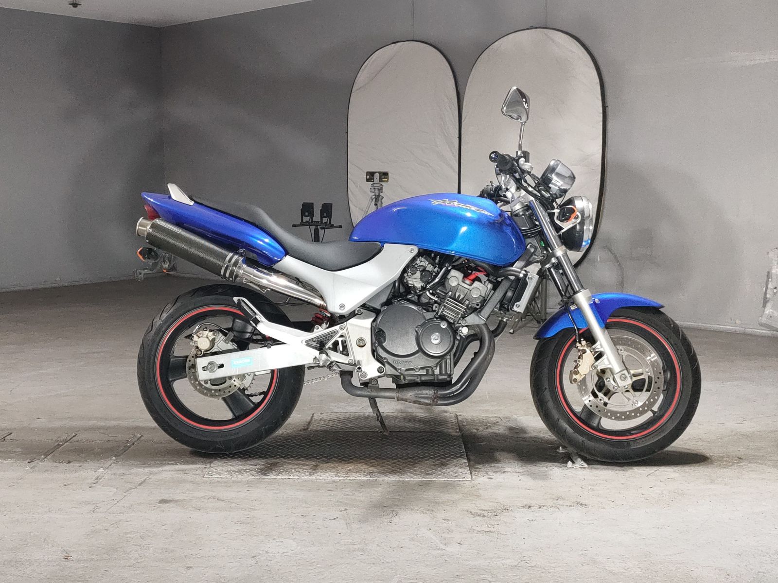 Honda HORNET250