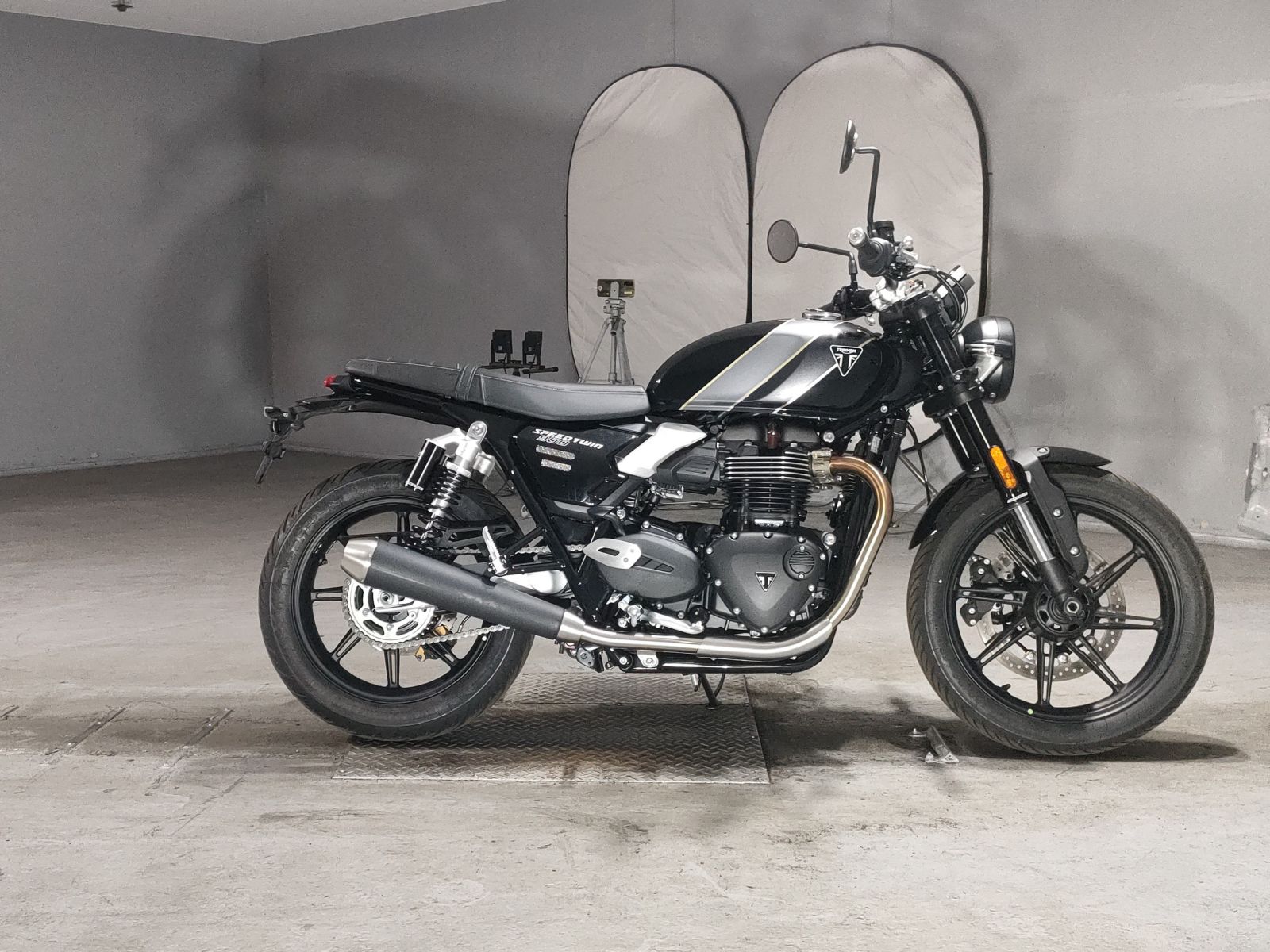 Triumph SPEED TWIN 900