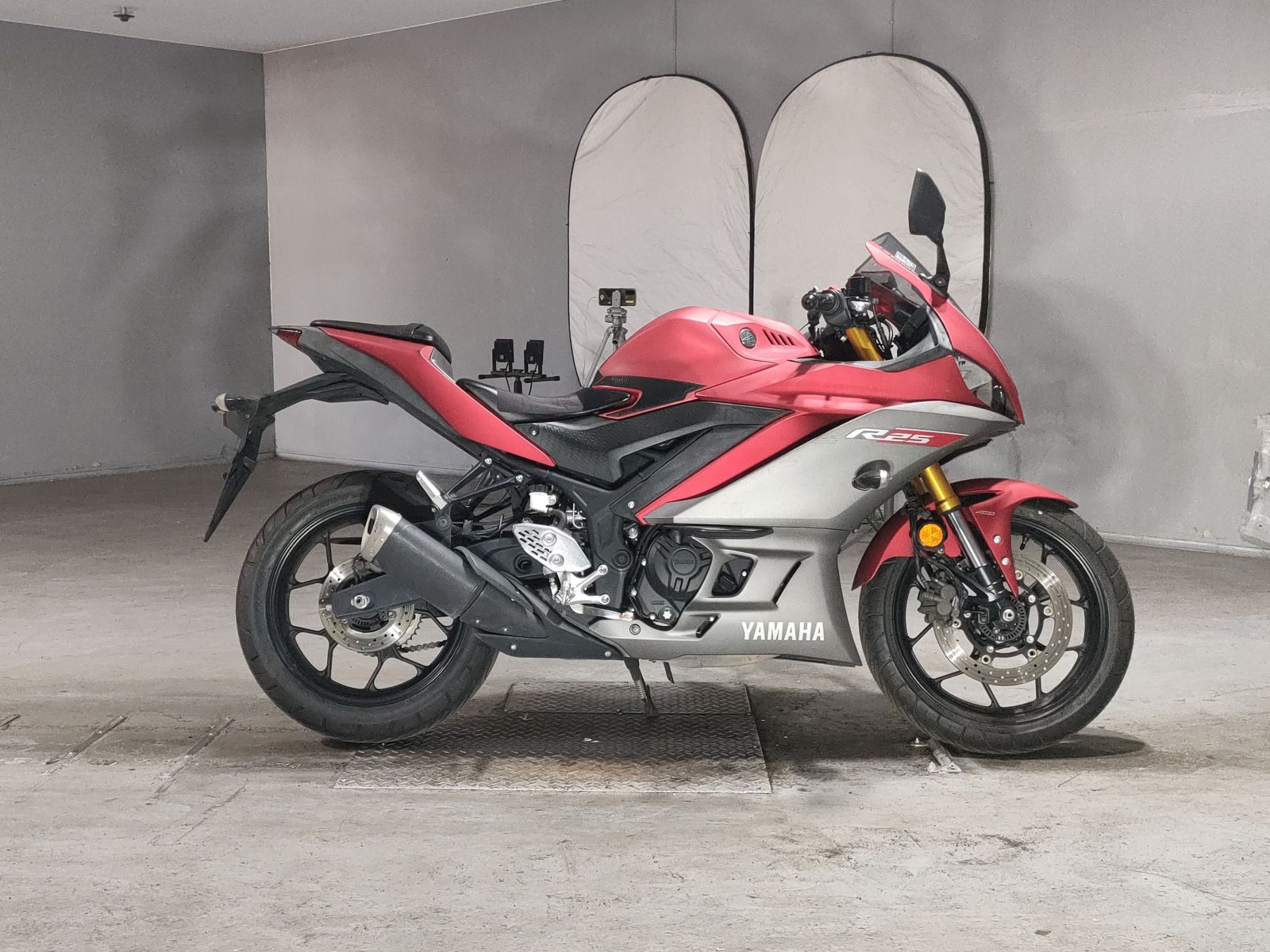 Yamaha YZF-R25