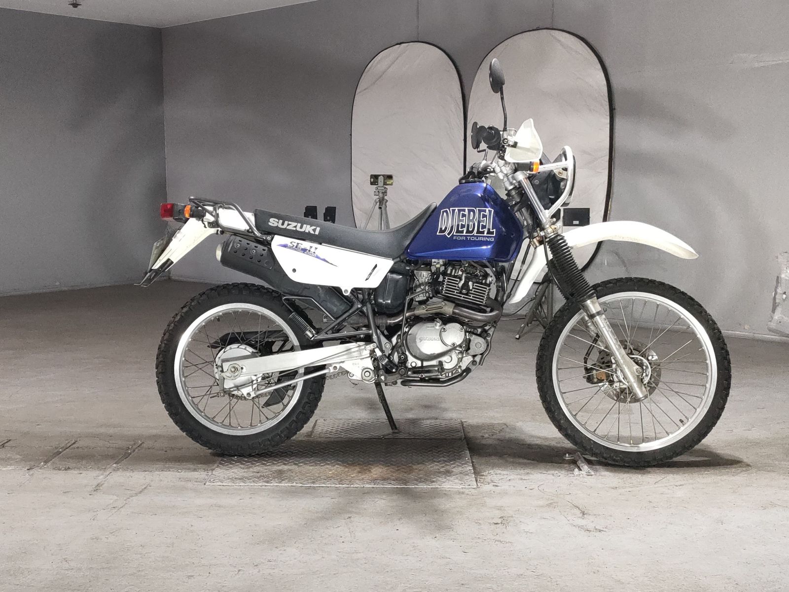 Suzuki DJEBEL200