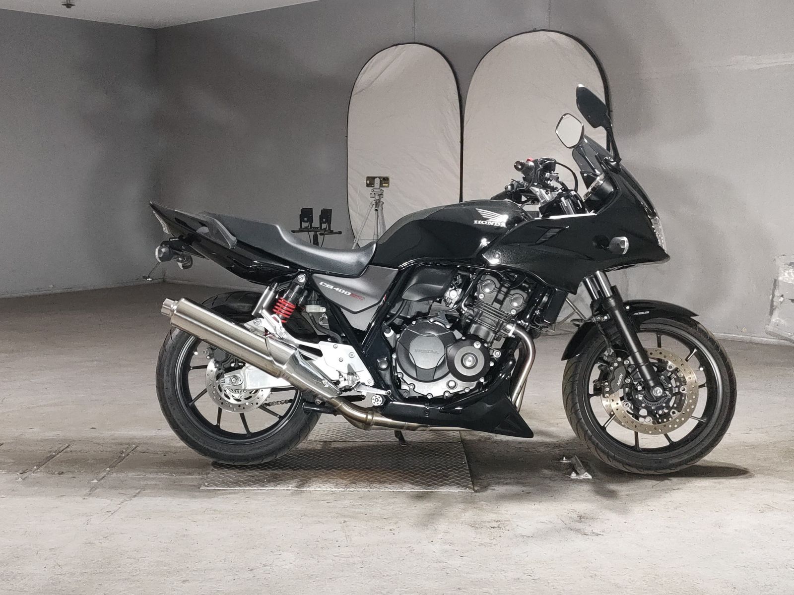 Honda CB400SFV-4 BOLDOR