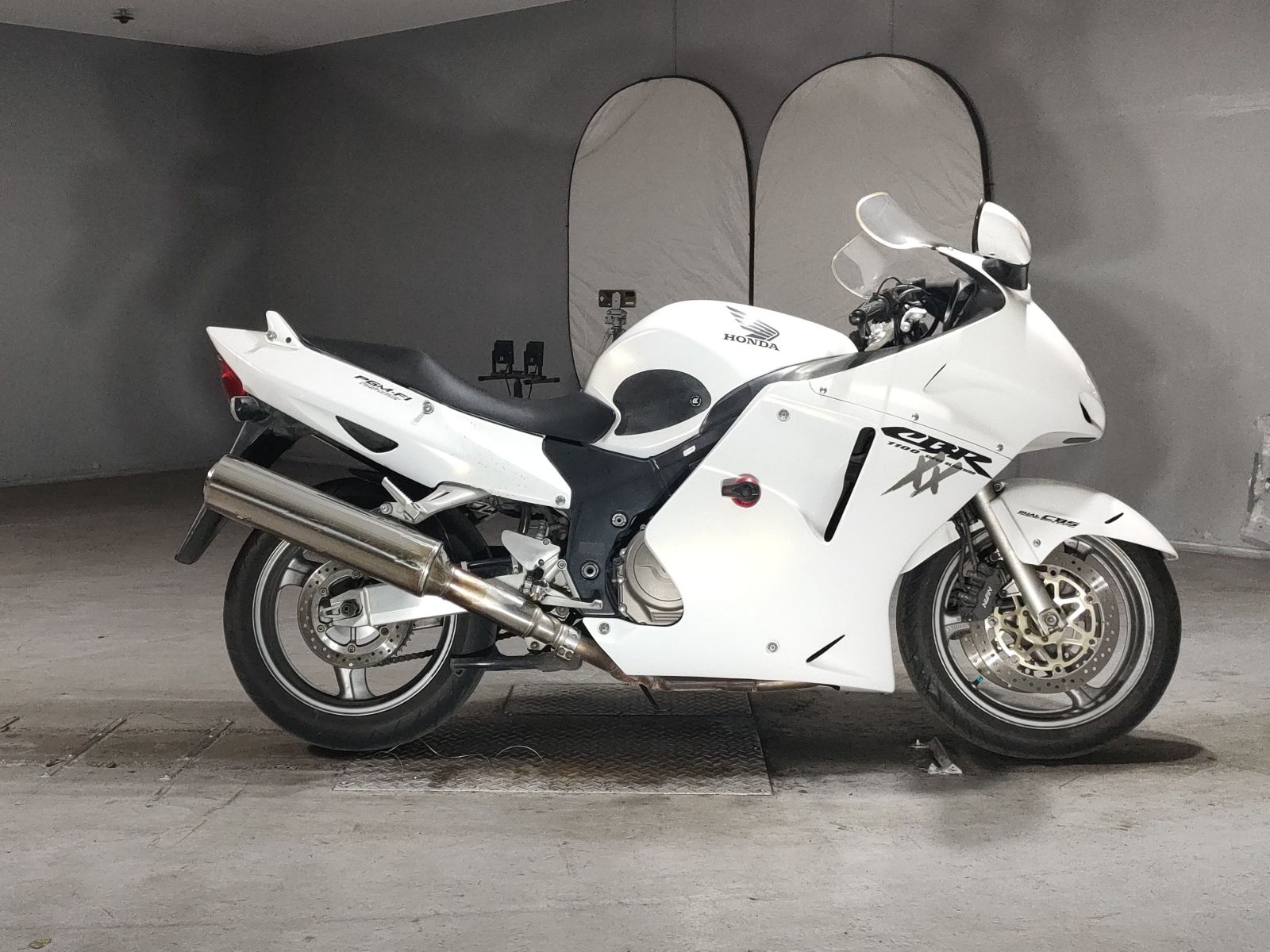 Honda CBR1100XX